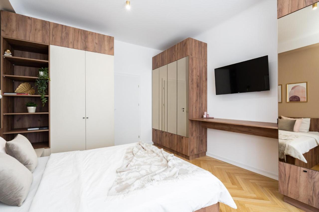 Old Town Bucharest, Luxury 2 Bedrooms Apartment Exterior photo